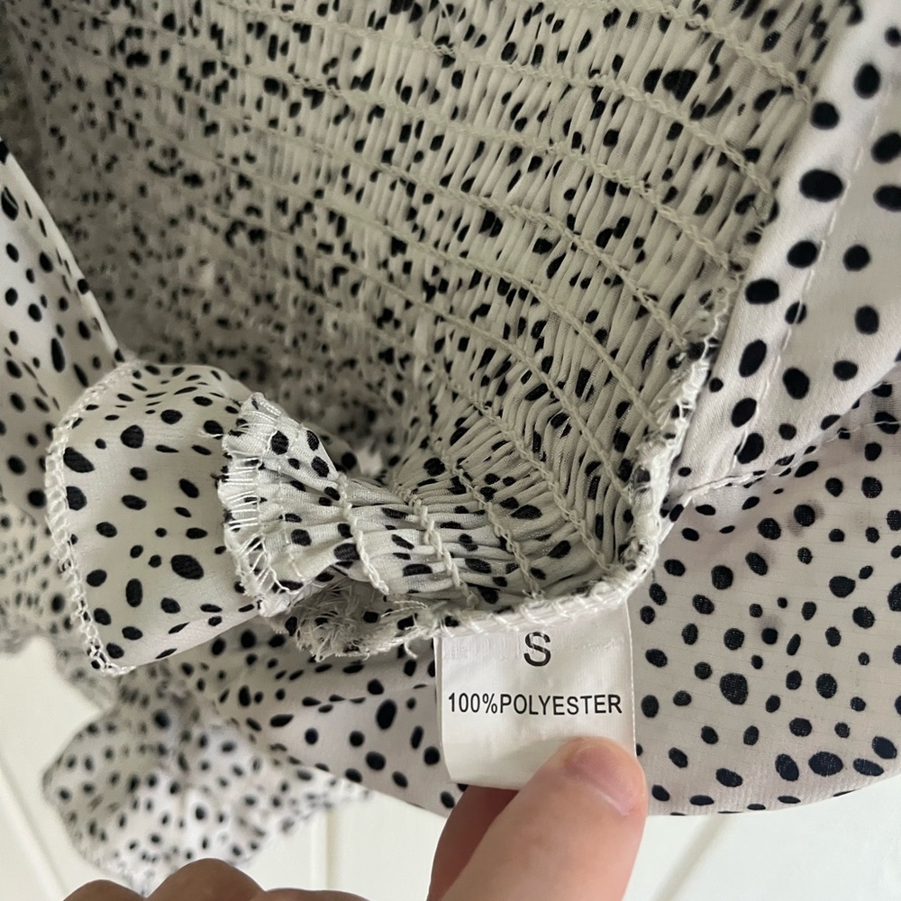 Polka Dot Puff Sleeve Top - Picture 3 of 3
